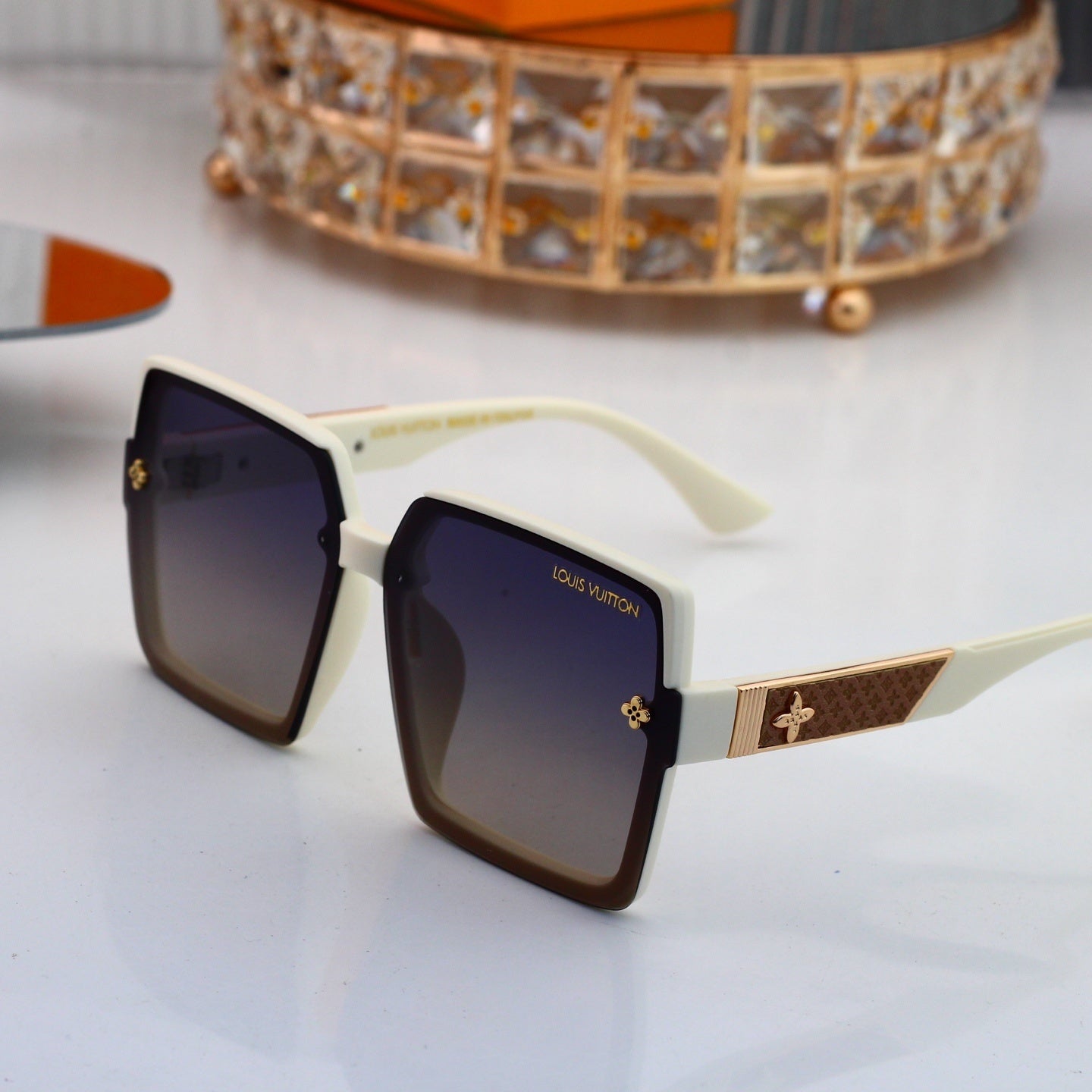 Oversized Sunglasses with Patterned Temples 4035