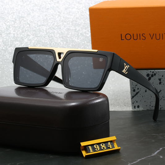 Geometric Triangle Detail Oversized Square Sunglasses (Model 1984)