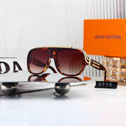 Retro Oversized Frame Sunglasses with Metal Accents 0715