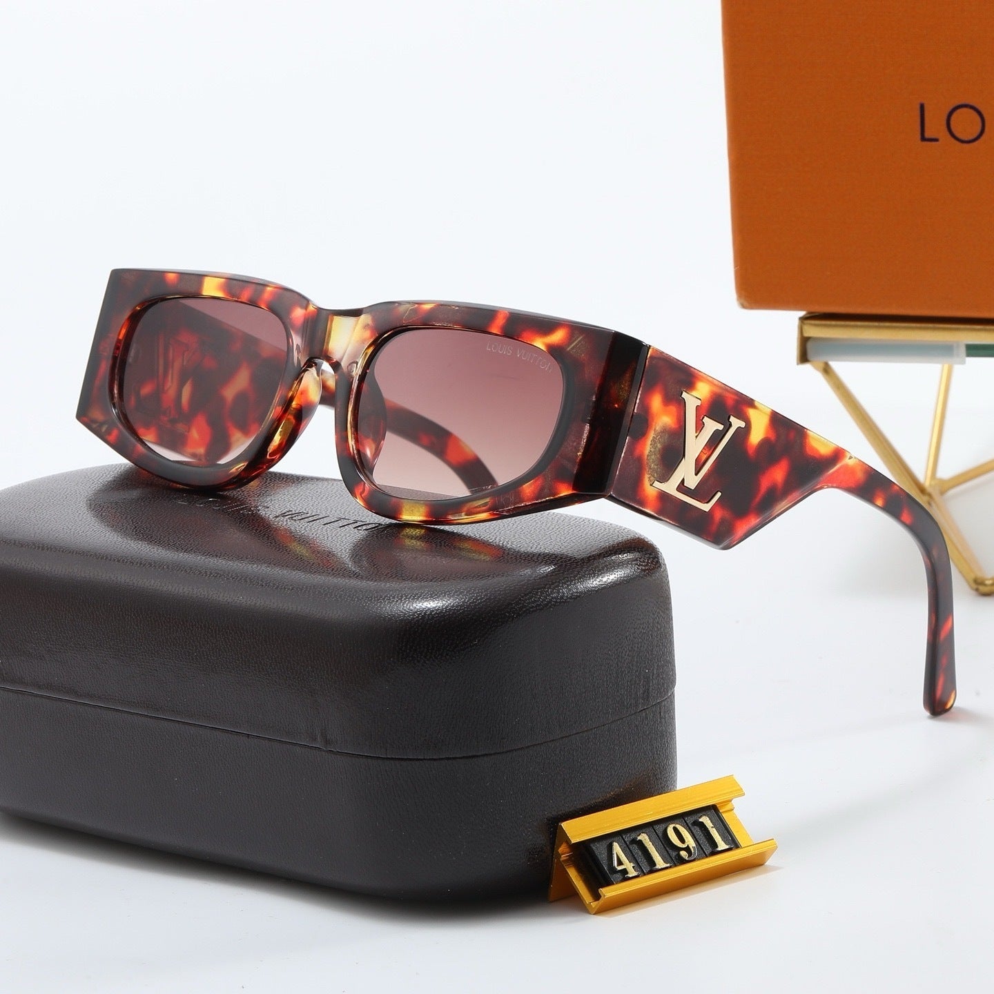 Vintage Cat-Eye Bold Frame Sunglasses with Metal Detail (Model 4191)