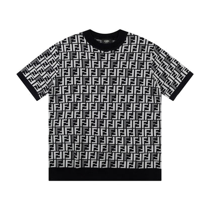 Short sleeved knitted t-shirt