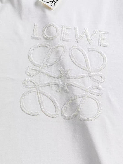 Embroidery logo t-shirt