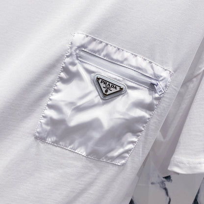 Metal logo carry pocket t-shirt