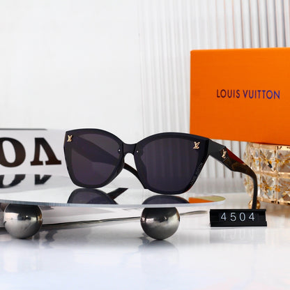 Cat-Eye Sunglasses with Side Metal Logo  4504