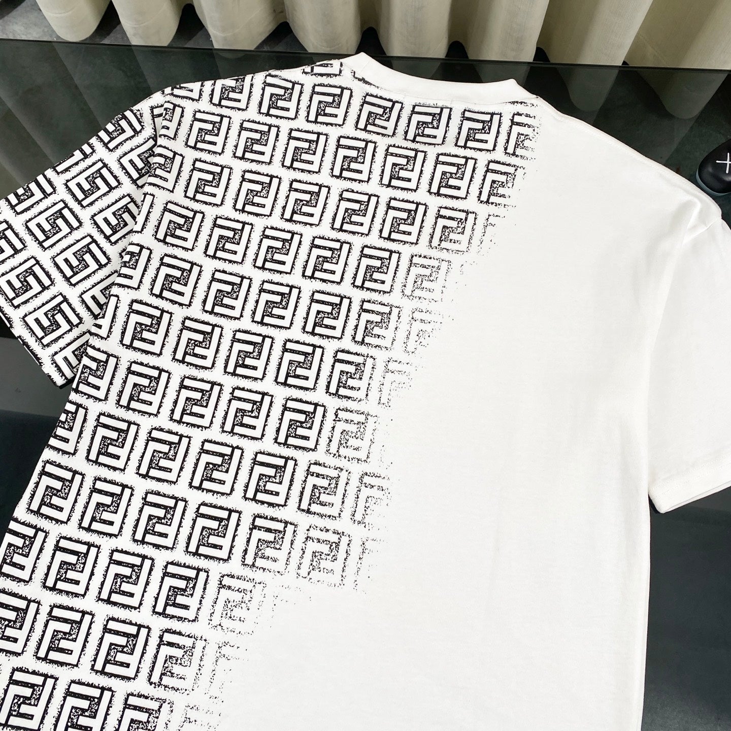 New gradient color t-shirt