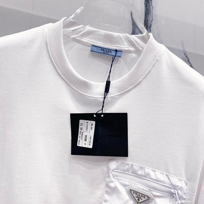 Metal logo carry pocket t-shirt