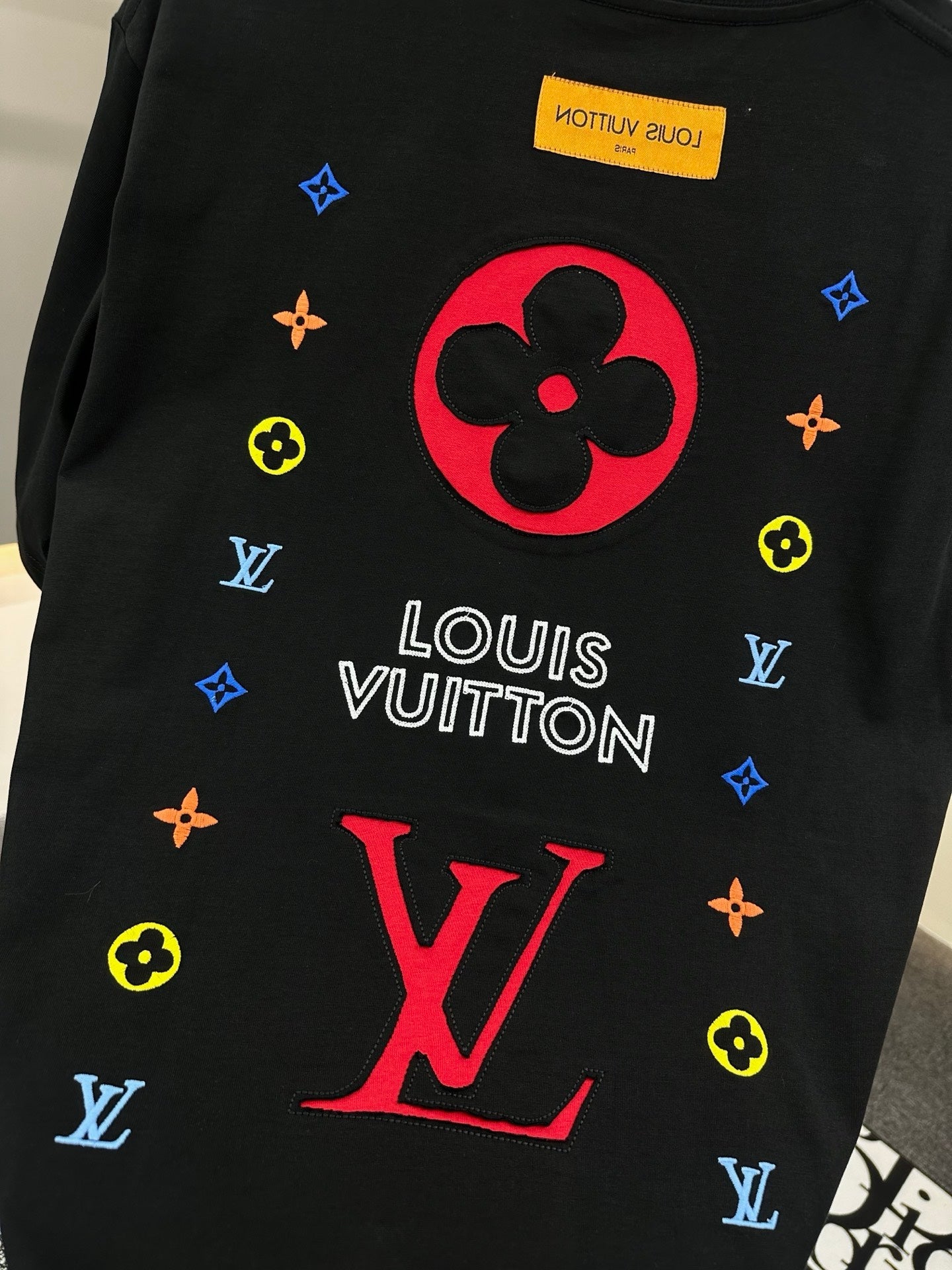 New highquality round neck t-shirt