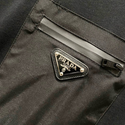 Metal logo carry pocket t-shirt