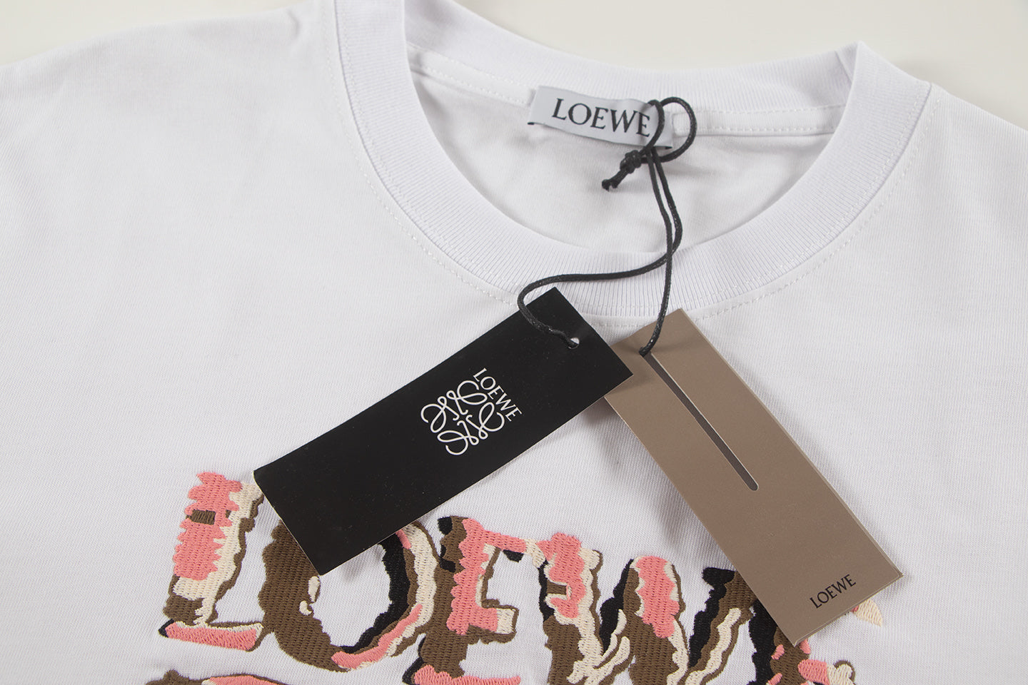 New embroidery t-shirt