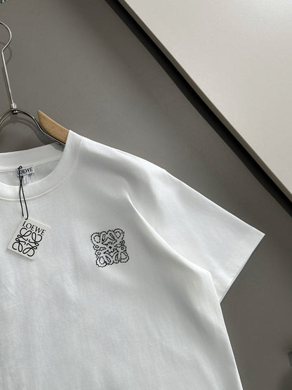 High quality embroidery t-shirt