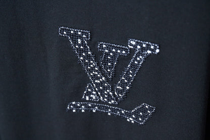 New embroidered cotton t-shirt